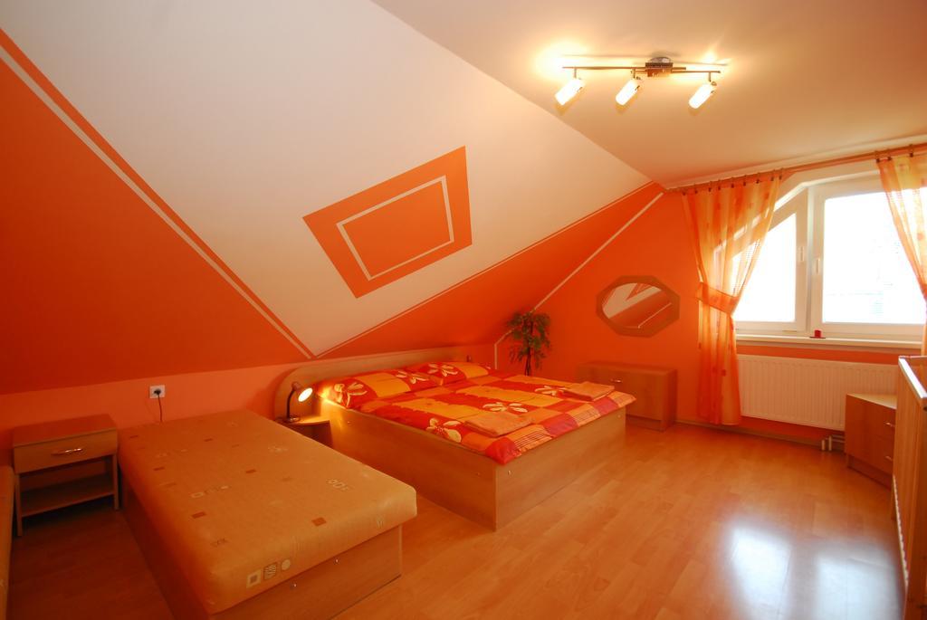 Villa Apartman Elegant Bešeňová Zimmer foto